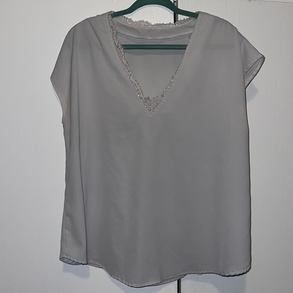 Short sleeve v-neck